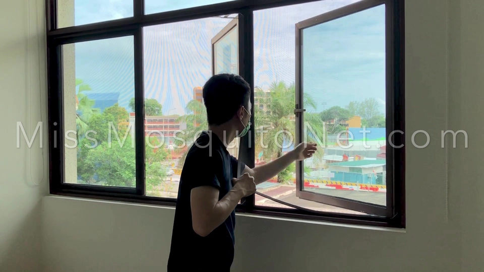 How To Open & Close Window With Insect Screen